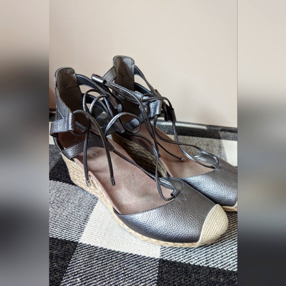 Vionic Wedge Espadrille Calypso Metallic Pewter